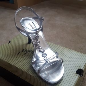Jacqueline Ferrar heels